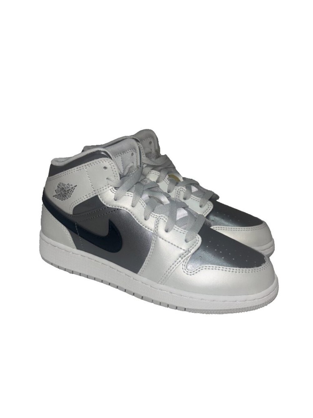 Nike Big Kids Air Jordan 1 Mid SE Athletic Shoes Grey/White  Size 5Y